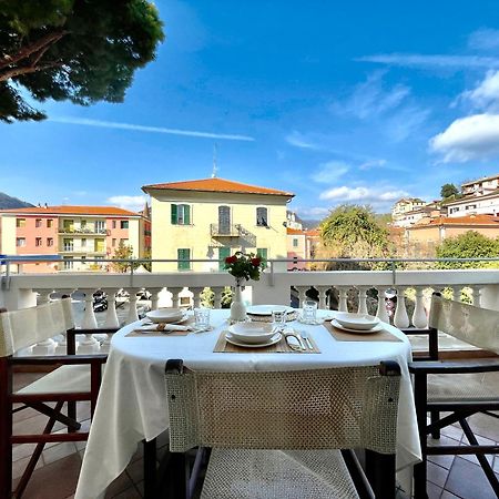 Villa Migliorini Lusso & Comfort In Finalborgo. Finale Ligure Dış mekan fotoğraf